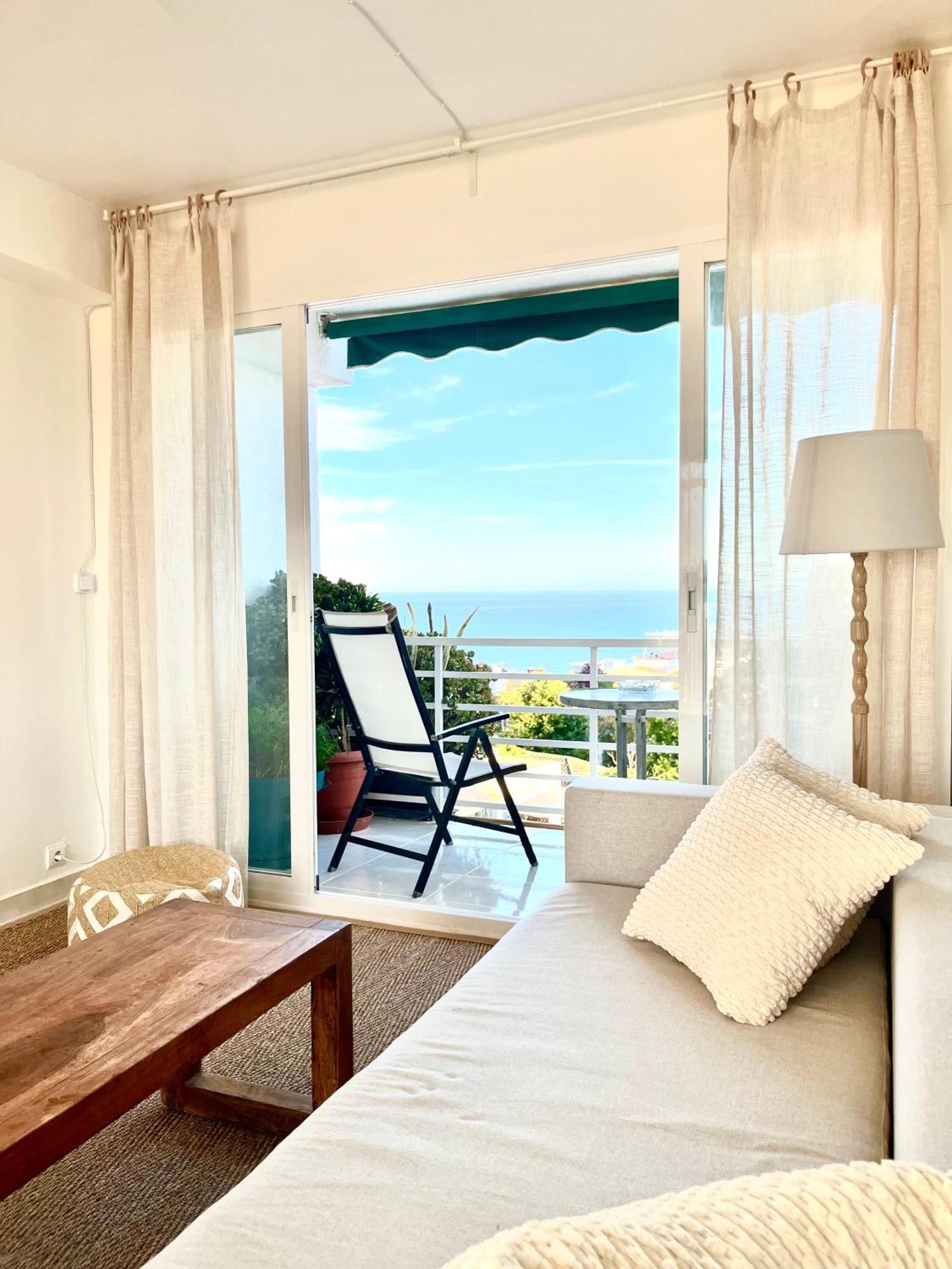 Light-Filled Apartment With Sea Views Torremolinos Exterior foto