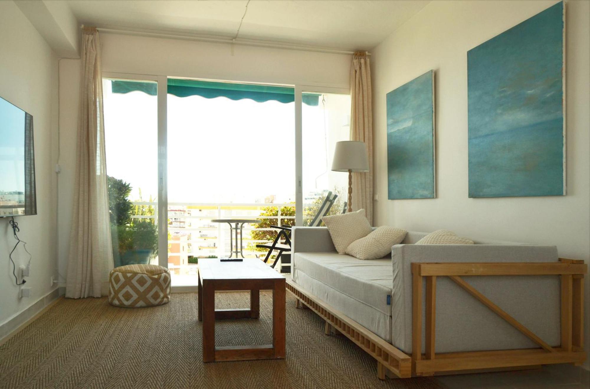Light-Filled Apartment With Sea Views Torremolinos Exterior foto